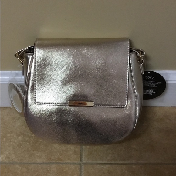 Handbags - NWT Rose Gold Cross Body Purse